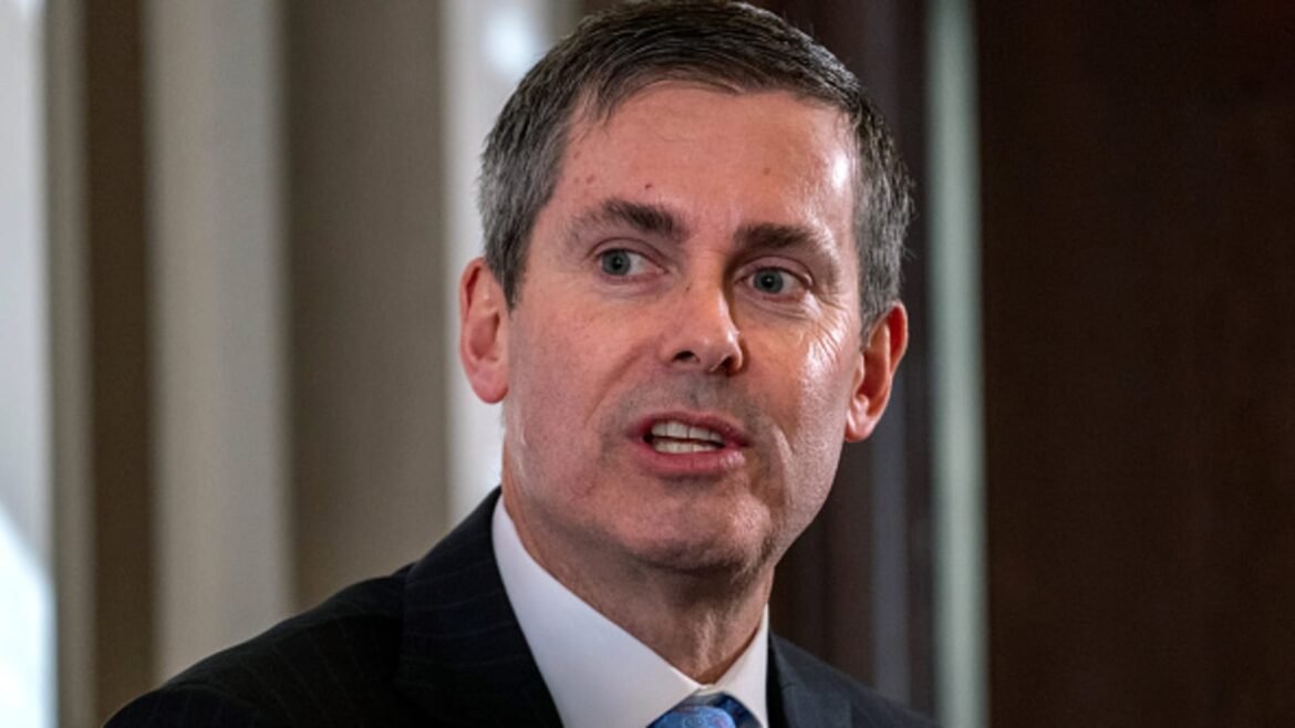 4 Motivos para Apreciar a Wells, o Novo Lançamento da Lilly, e o Aumento na Produção da Boeing