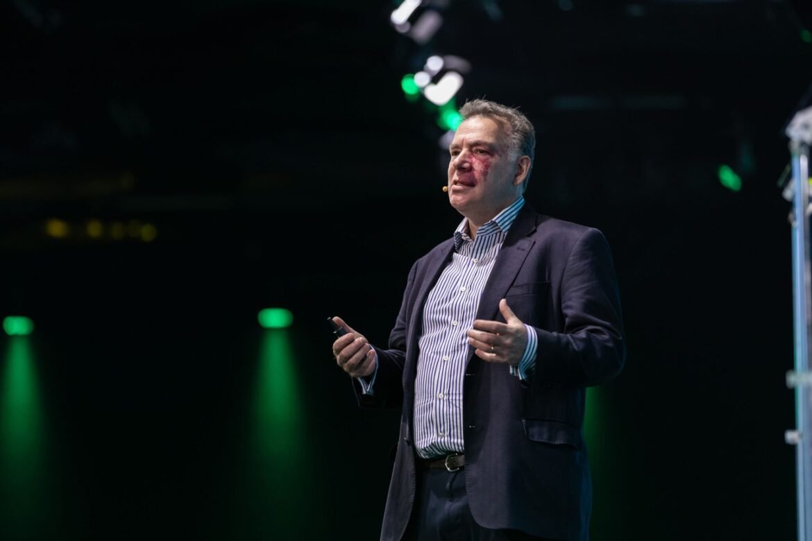 4 ensinamentos de grandes investidores globais, conforme o jornalista William Green.