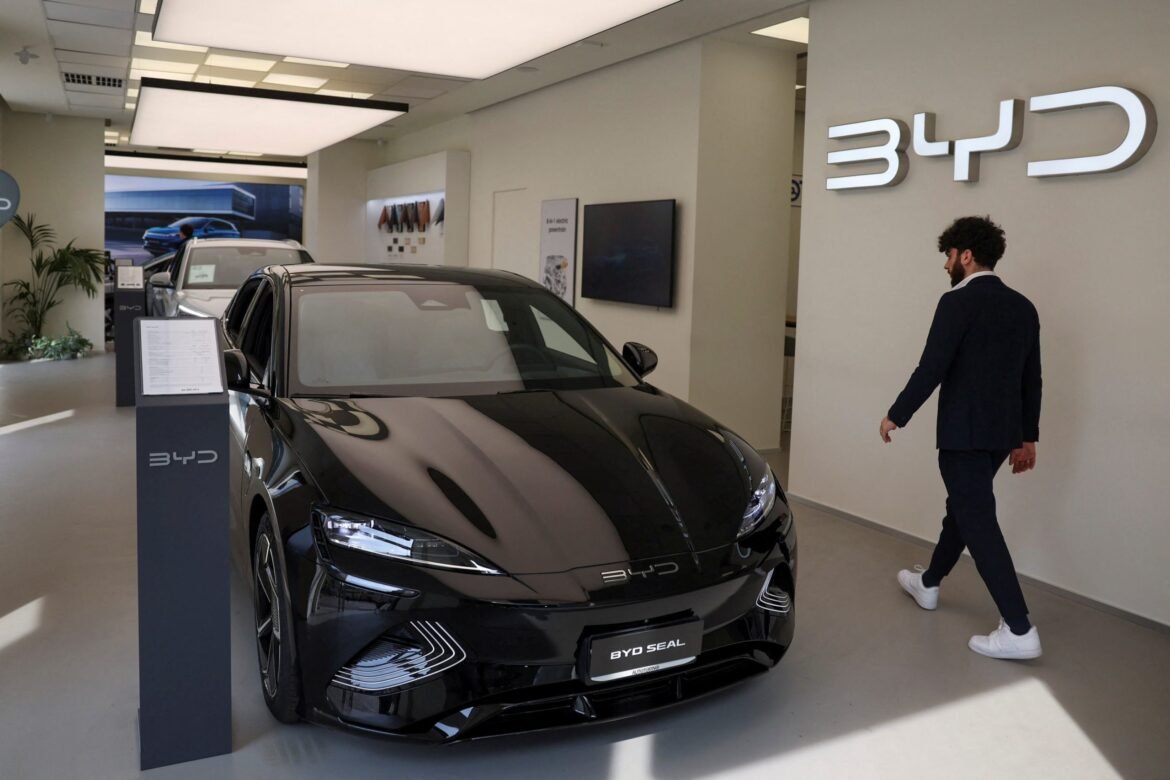 A BYD prevê que as exportações serão responsáveis por mais de 20% das vendas globais em 2025.