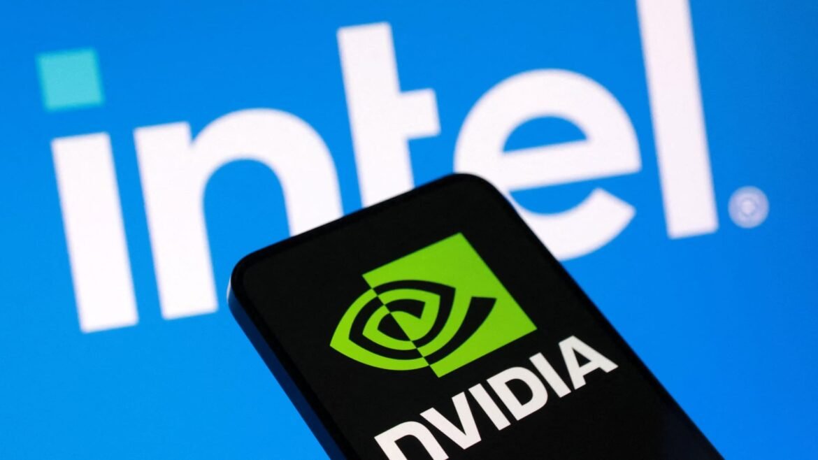 A Citi rebaixa a Intel, afirmando que o impacto da parceria com a Nvidia será limitado.