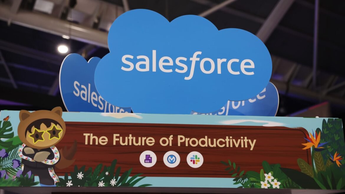 Analistas de Wall Street no Brasil não esperam retorno rápido da Salesforce.