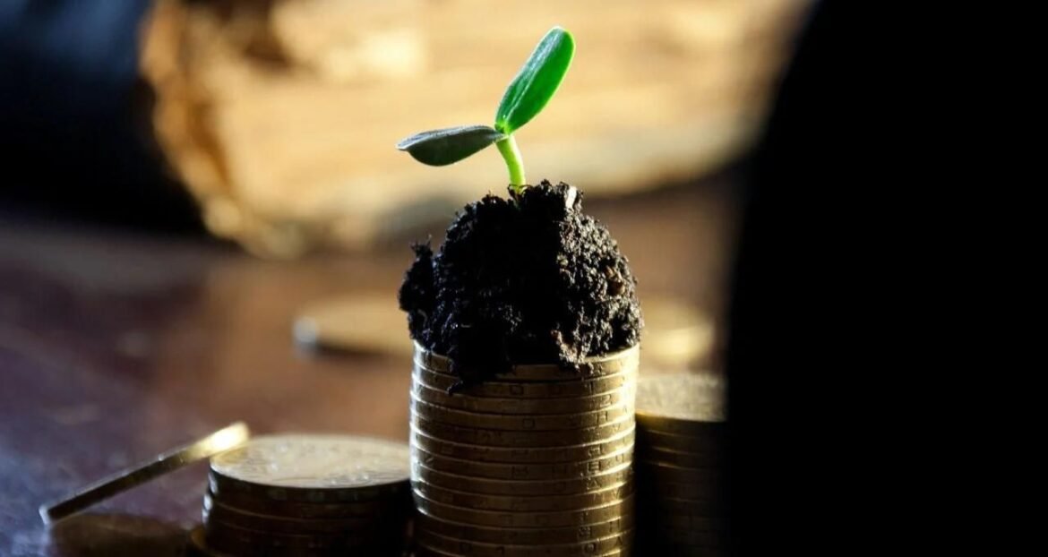 FGAA11 inicia programa de recompra de cotas; Fiagro registra alta de 10,33% no ano.