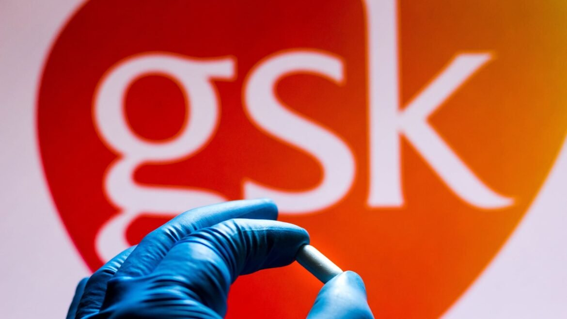 GSK do Reino Unido anuncia investimento de US$ 30 bilhões na indústria farmacêutica dos EUA durante visita de Trump.