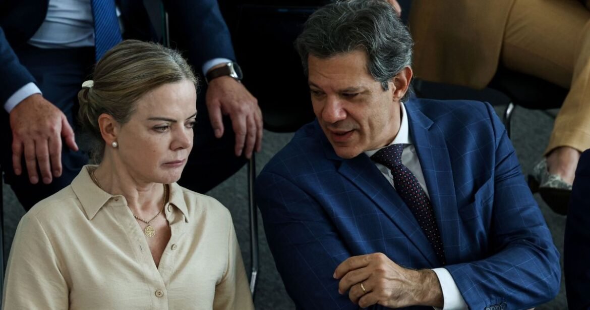 Gleisi define planos econômicos com Haddad antes do encontro com Hugo.