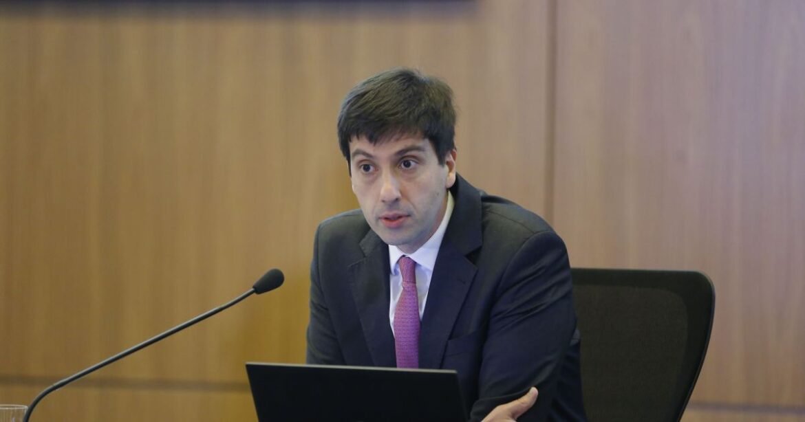 Guillen afirma que o BC ainda vê um cenário incerto e adota uma postura cautelosa.