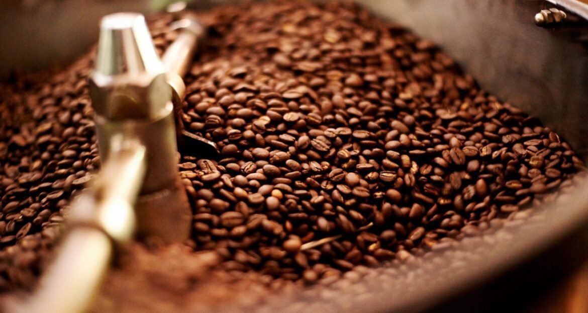 Parlamentares da Câmara dos EUA buscam eliminar tarifas sobre o café; Brasil é um dos países favorecidos.