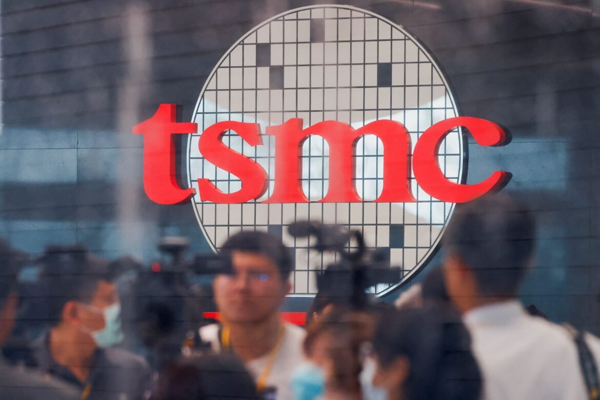TSMC confirma restrição dos EUA sobre envio de componentes de chips para a China.