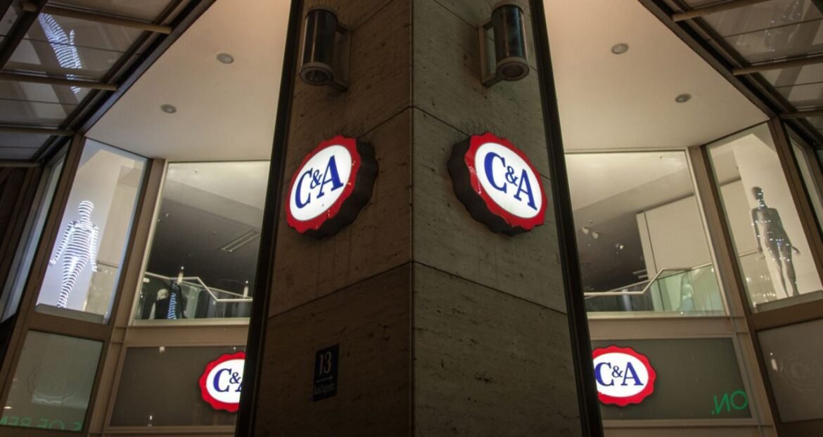 XP Investimentos enfrenta um terceiro trimestre desafiador, mas mantém otimismo.