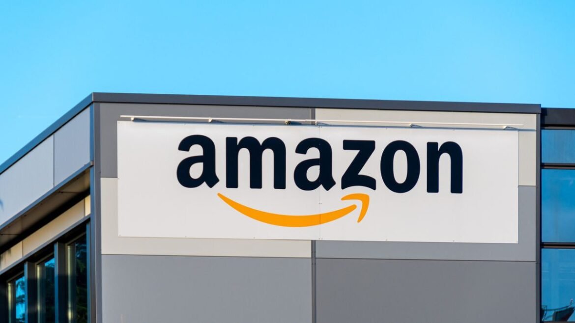 A Amazon planeja substituir 600 mil empregados por robôs até 2033 no Brasil.