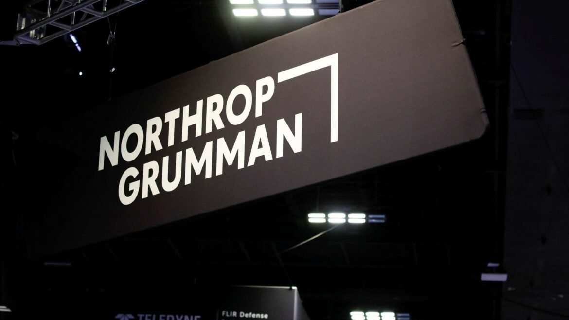 Adquira este gigante da defesa à medida que suas perspectivas de longo prazo melhoram, segundo o Deutsche Bank.