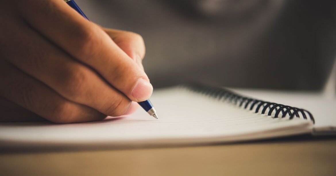 Confiança das empresas aumenta 0,5 ponto em setembro em relação a agosto, segundo a FGV.