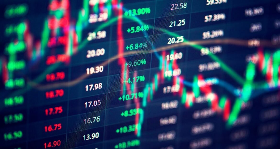 Ibovespa futuro cai 0,28%, mas preserva suporte; Dólar futuro permanece estável.