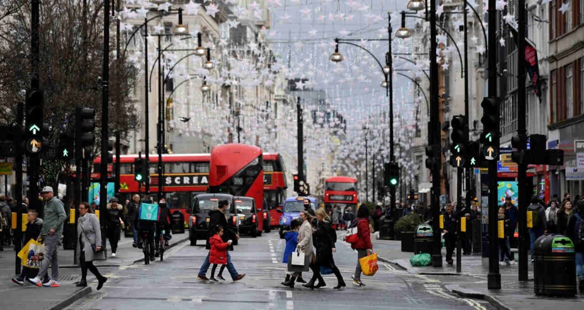 Inflação no Reino Unido surpreende e recua para 3,8% em setembro; mercado intensifica expectativa de redução das taxas de juros.