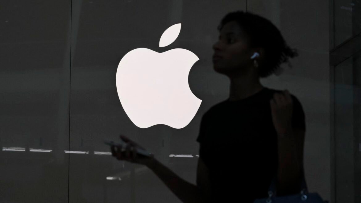 Jefferies reduz a meta de preço da Apple, prevê 'mais desvantagens do que vantagens' para a fabricante do iPhone.