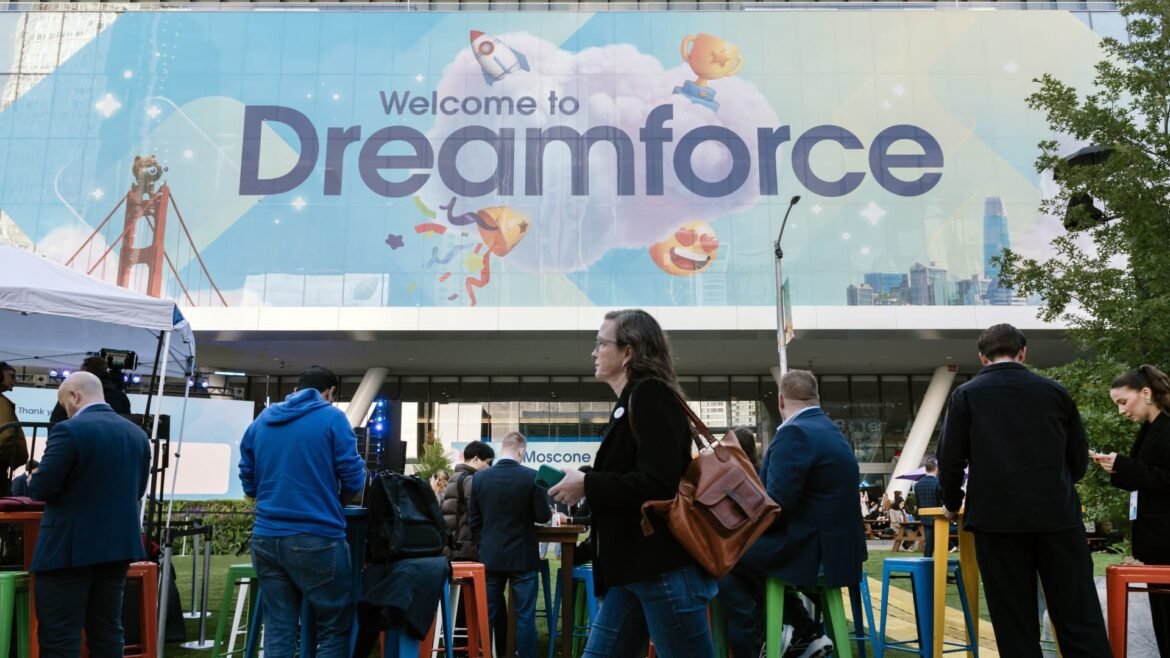 Jim Cramer discute o que fazer com 6 ações e recomenda que investidores tomem atitude em relação à Nike.