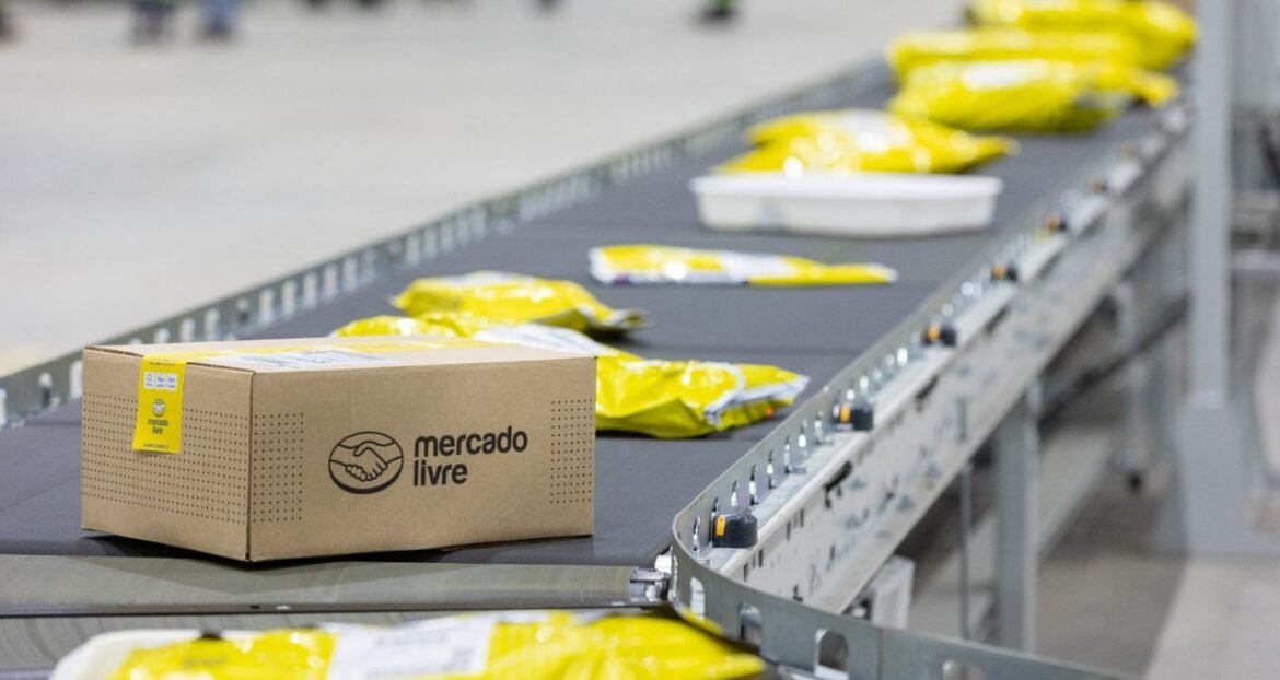 Mercado Livre (MELI34) registra lucro de US$ 421 milhões no 3T25, enfrenta desafios cambiais e vê margens afetadas pela expansão do frete no Brasil.