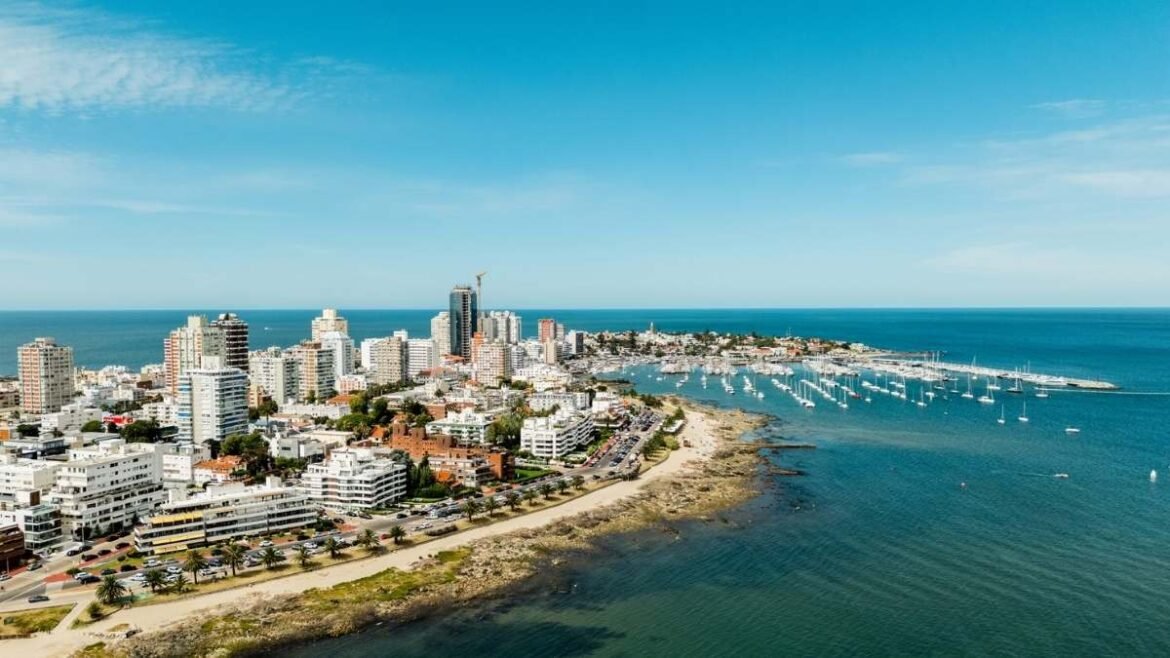 O país que já integrou o Brasil e se sobressai como um refúgio para bilionários.