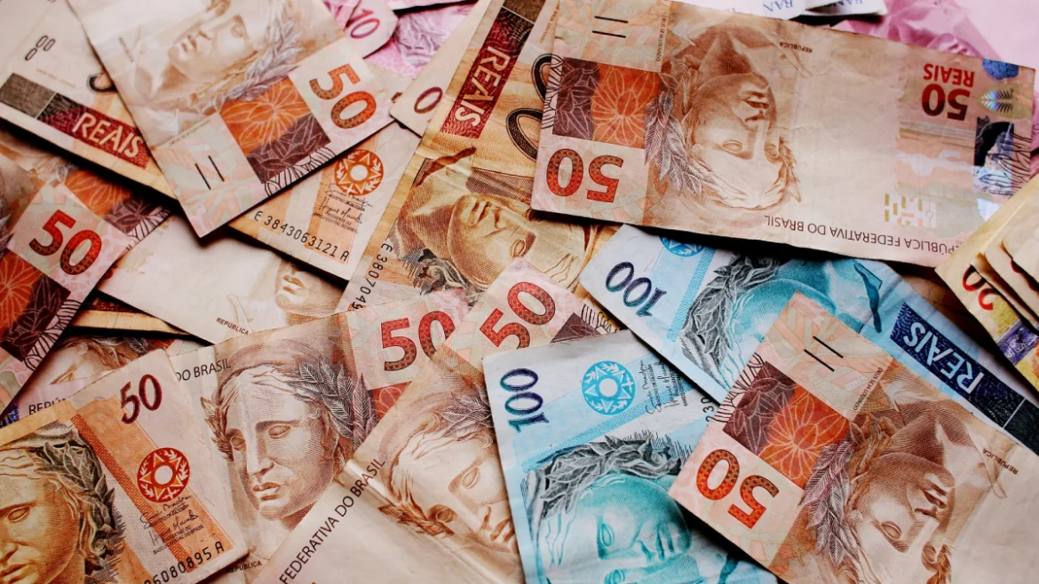 Quanto economizar mensalmente para atingir seus objetivos em 2, 3 ou 5 anos