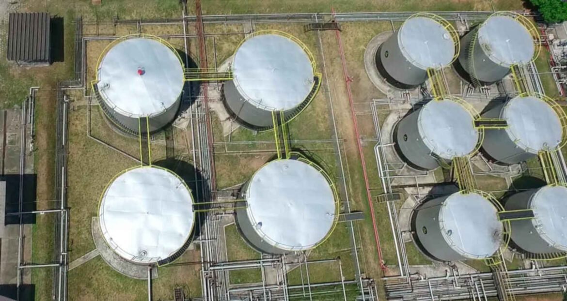 Refit (RPMG3) afirma que a interdição da refinaria pela ANP não possui base legal; agência justifica sua ação.