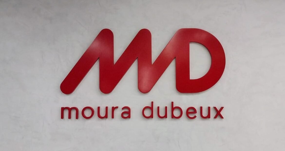 S&P aumenta classificação observando a disciplina fiscal durante a expansão.