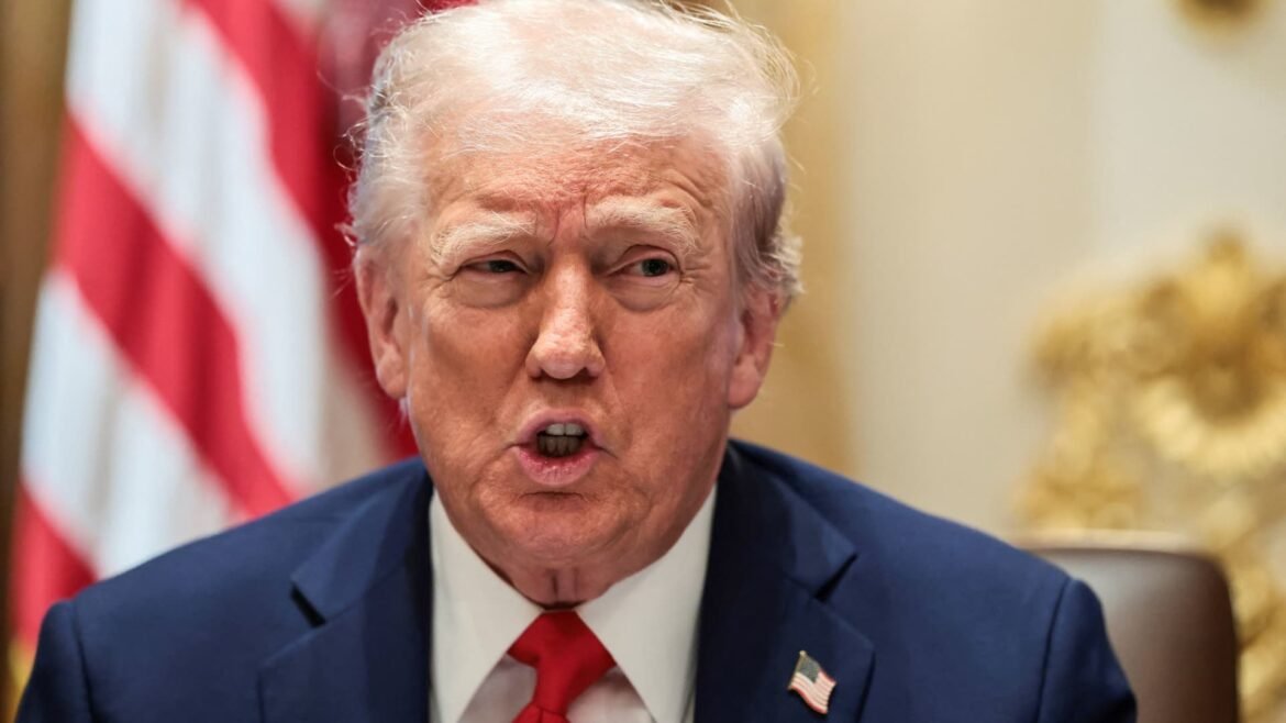 Trump ameaça usar a paralisação para eliminar 'programas populares dos democratas'