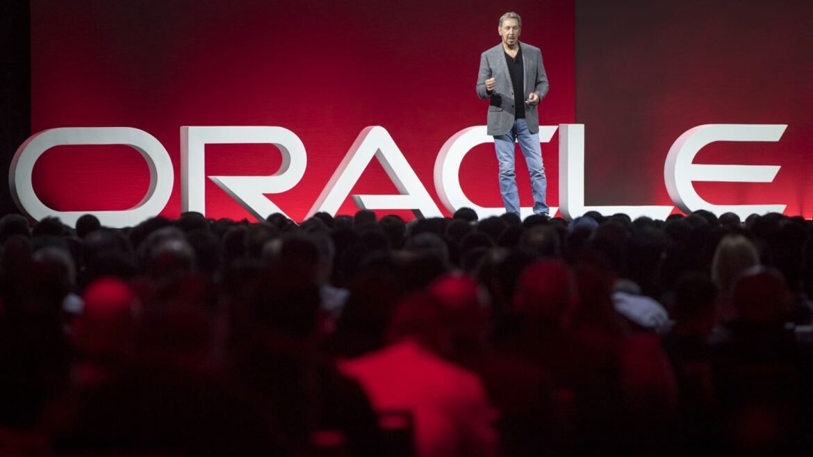 Ações com as Maiores Variações ao Meio-Dia: ORCL, BBWI, GAP