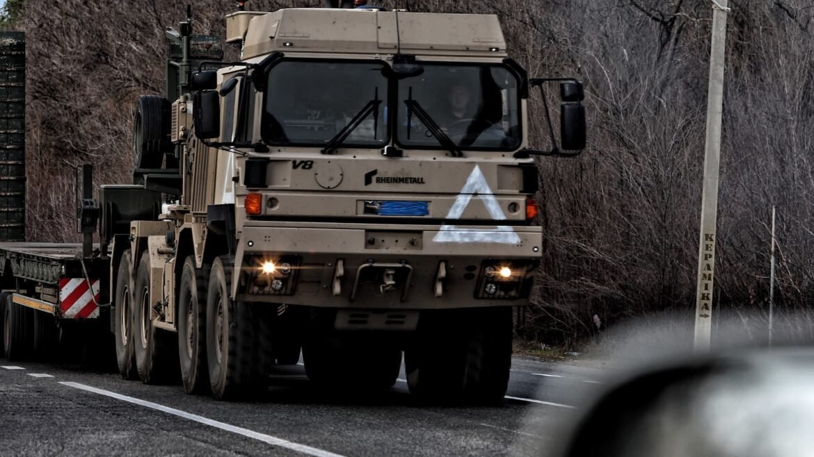 Ações de defesa na Europa caem com avanços de paz entre EUA e Ucrânia