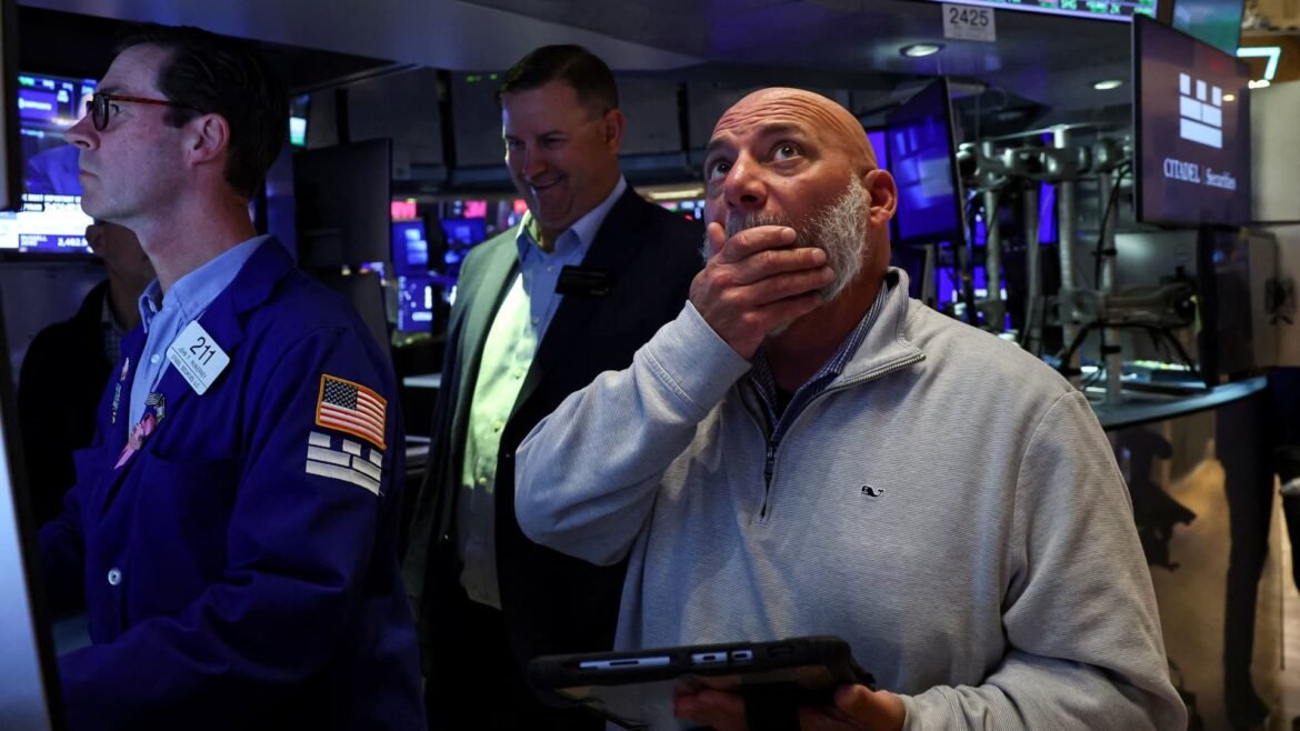 Aqui estão os nossos três melhores e três piores desempenhos de ações nas últimas cinco semanas.