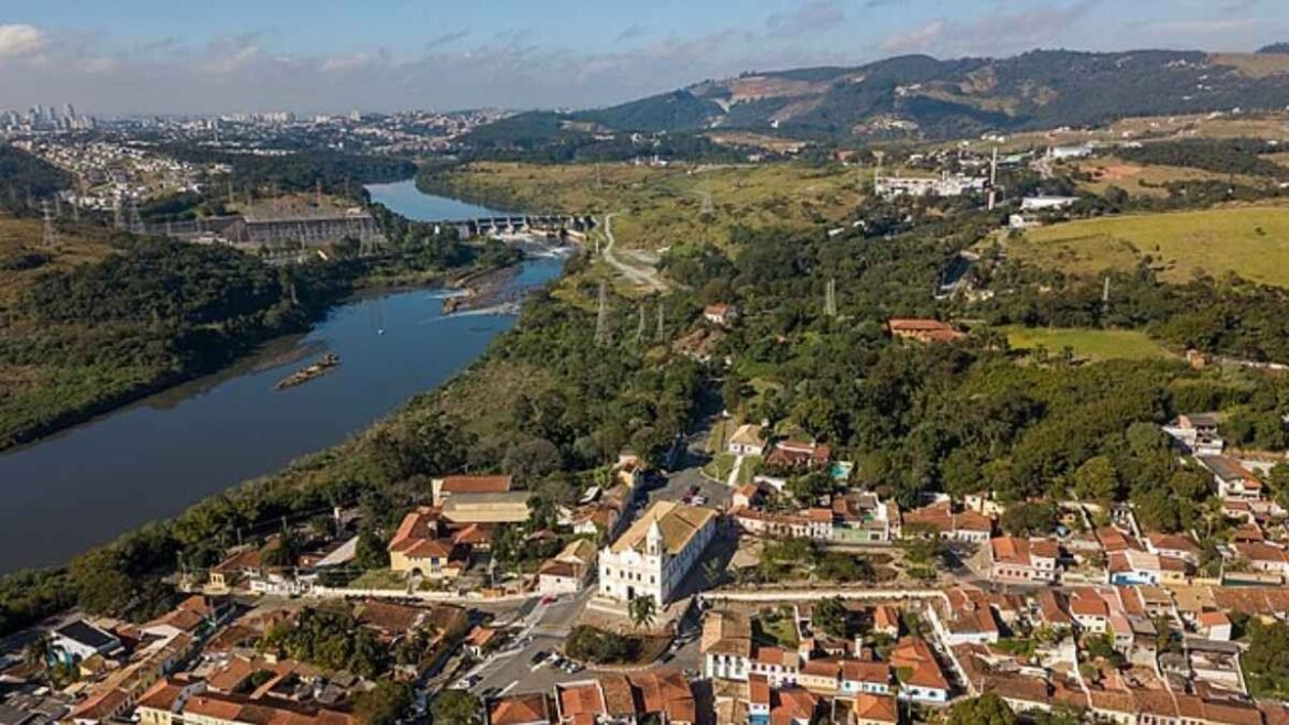 As 10 cidades mais seguras do Brasil em 2025: 6 localizadas em São Paulo; confira o ranking.