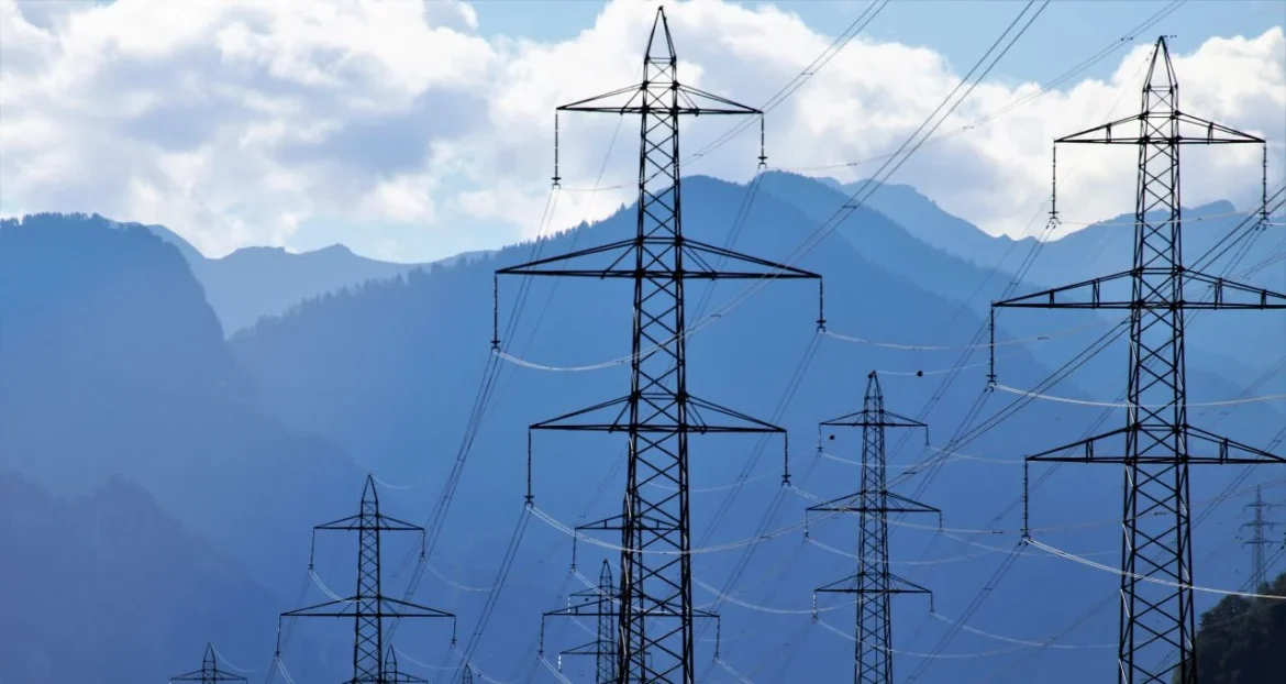 Auren (AURE3) registra prejuízo de R$ 403 milhões no 3T25 devido a cortes na geração de energia.