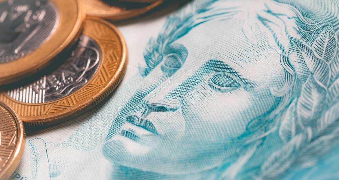 Brasil cria 85.147 novos empregos formais em outubro, aponta Caged