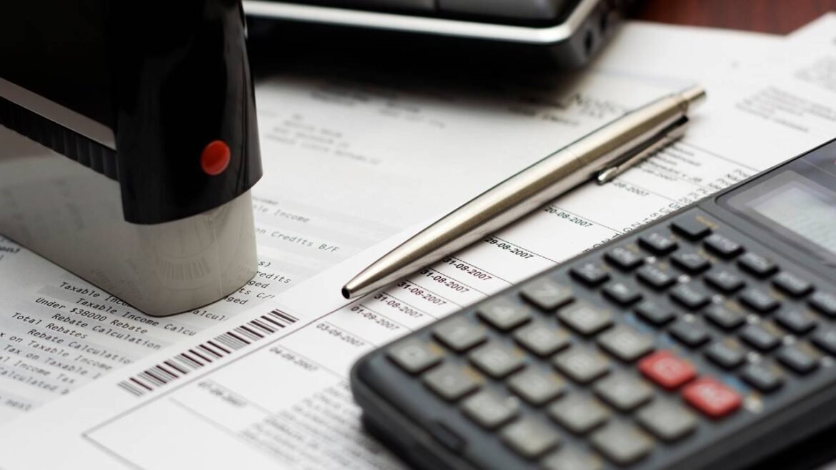 Demanda por crédito empresarial sofre queda pela primeira vez em 2023.