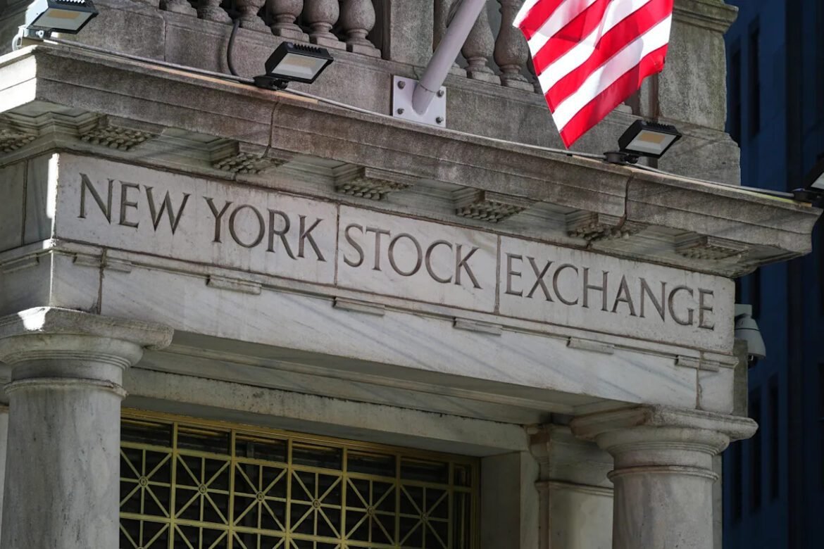 Futuros do S&P 500 e Nasdaq caem à medida que Wall Street questiona a recuperação do setor de tecnologia