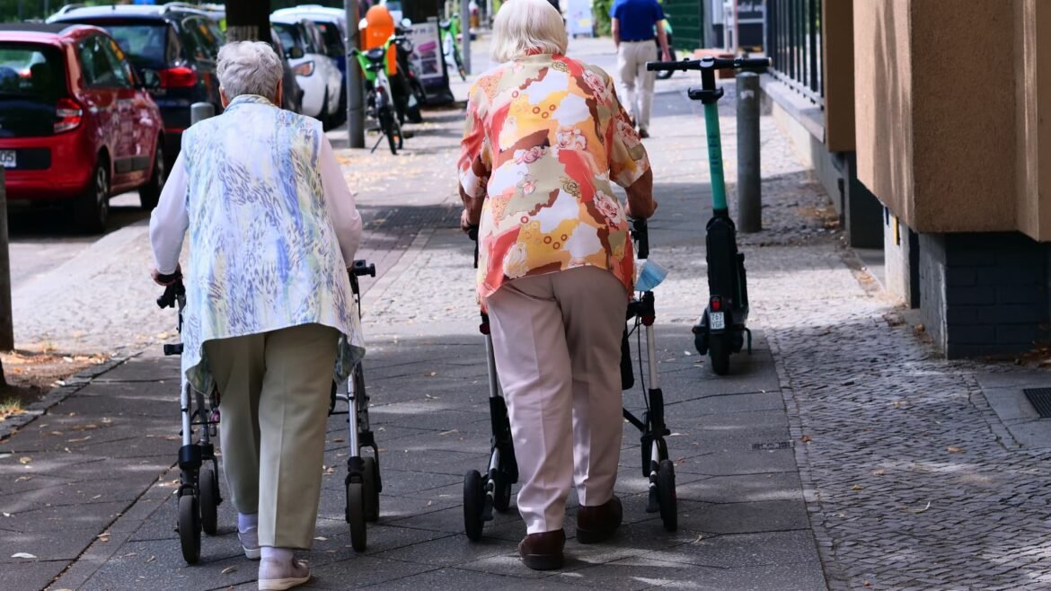 Governo mira nas poupanças de aposentadoria dos cidadãos para aliviar pressão da dívida