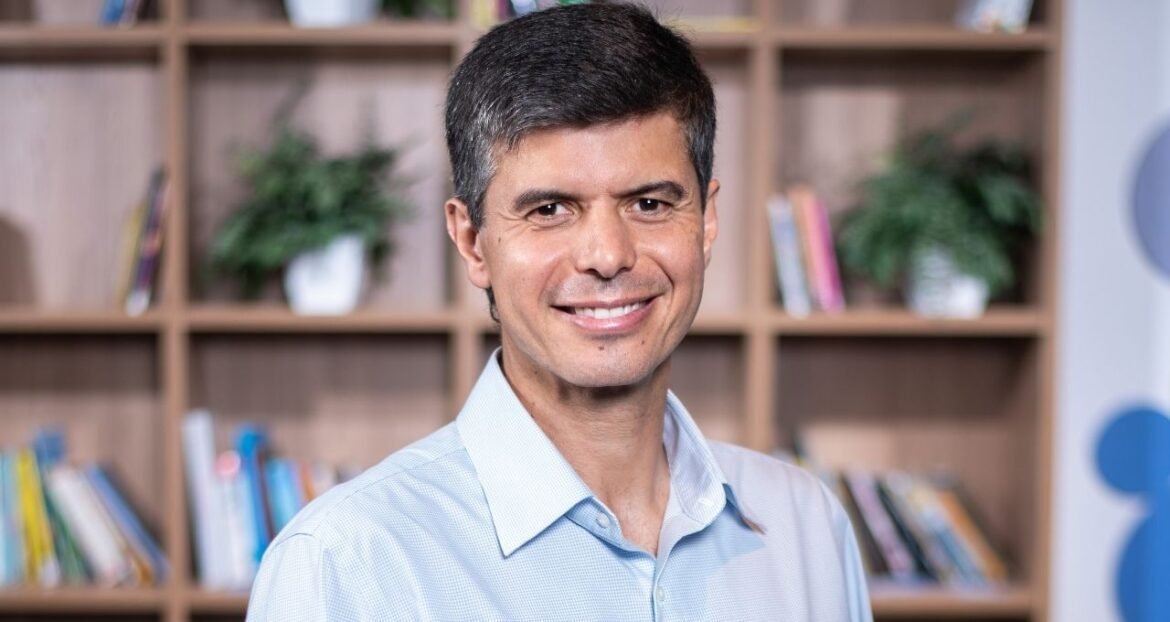 Magazine Luiza (MGLU3) descarta competição com Mercado Livre e afirma: 'Não acreditamos nesse modelo', revela CEO.