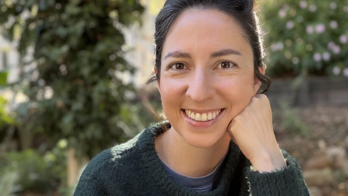 Mulher de 34 anos economiza para se aposentar mais cedo: 'Valorizo a minha liberdade'