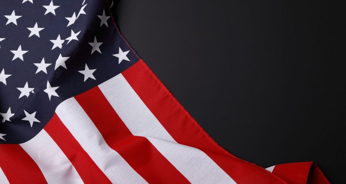 PIB dos EUA pode registrar queda no 4º trimestre de 2025 se paralisação persistir, afirma assessor da Casa Branca