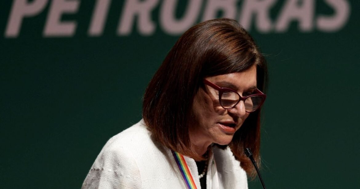 Preço do petróleo hoje é 75% do que custava no início de 2024, afirma Magda.