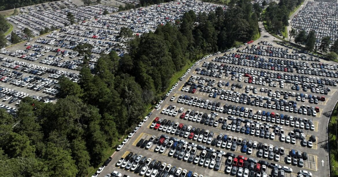 Produção Industrial no Brasil recua 0,4% em setembro, segundo IBGE