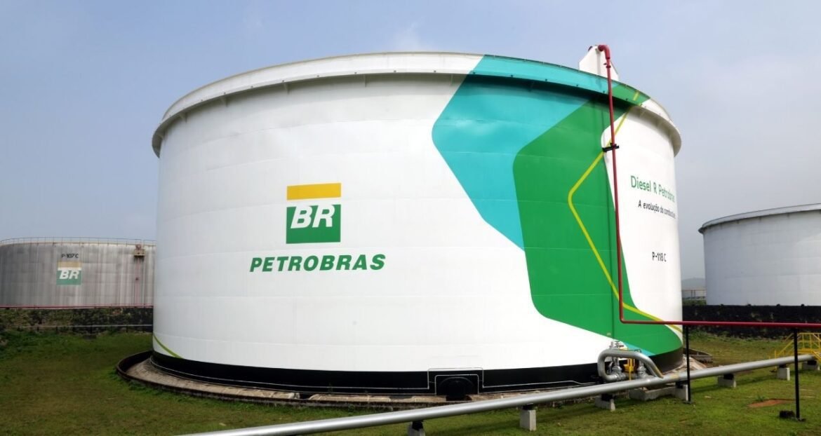 Redução de 17,3% no capex da Petrobras (PETR4) no plano 2026-2030 gera preocupações, afirma FUP