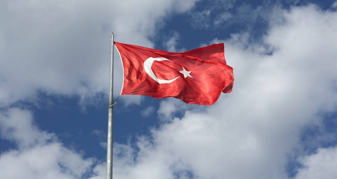 Turquia e Austrália selam pacto para divisão da sede da COP31