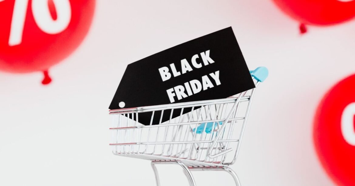 Vendas da Black Friday nos EUA batem recorde histórico de US$ 11,8 bilhões.