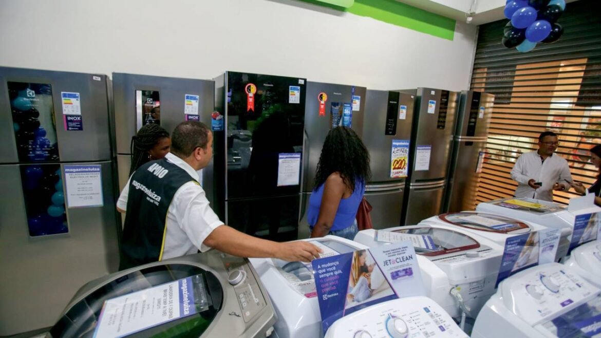 Mesmo com a Black Friday, varejo enfrenta queda de 1,6% em novembro.