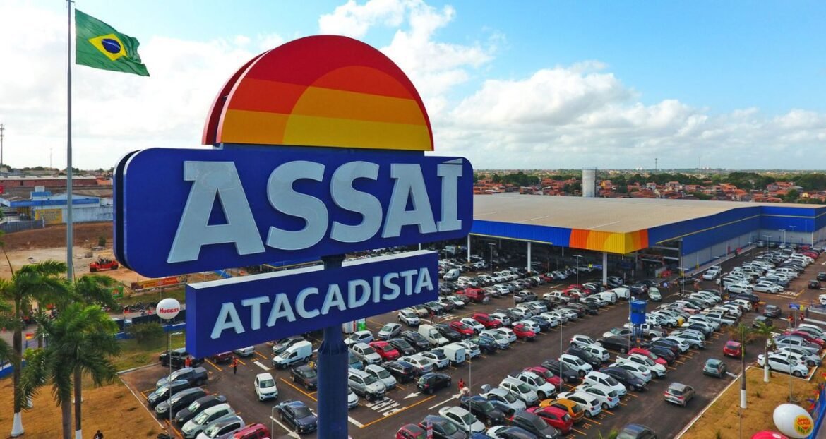 Assaí (ASAI3) anuncia pagamento de R$ 140 milhões em JCP; confira os detalhes.