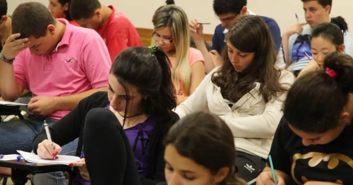 CNU 2025: Prova discursiva neste domingo; descubra tudo sobre o exame