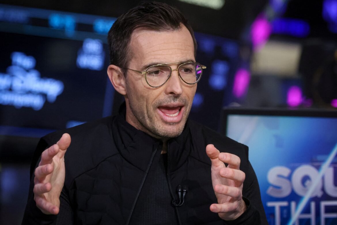 Calvin McDonald, CEO da Lululemon, deixará cargo em janeiro