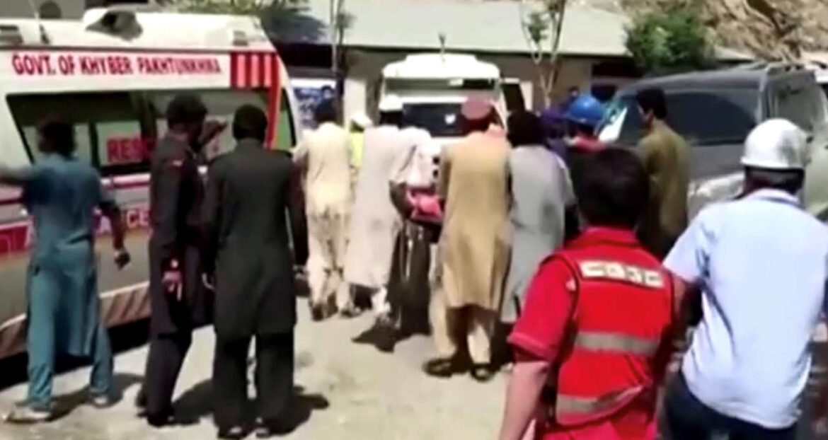 Conflitos na fronteira entre Paquistão e Afeganistão resultam em cinco mortes, afirmam autoridades.