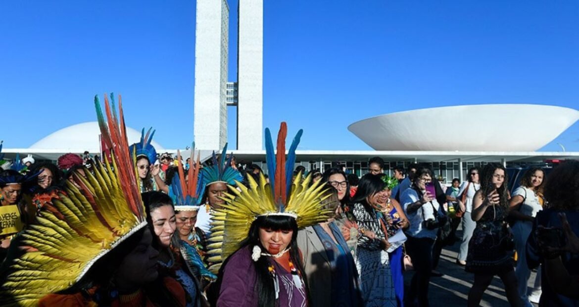 Da Interpretação Constitucional ao Debate Atual: Perspectivas e Desafios