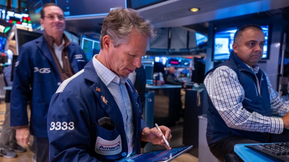 Dados de empregos atrasados confundem o mercado. A visão de Wall Street sobre os números.