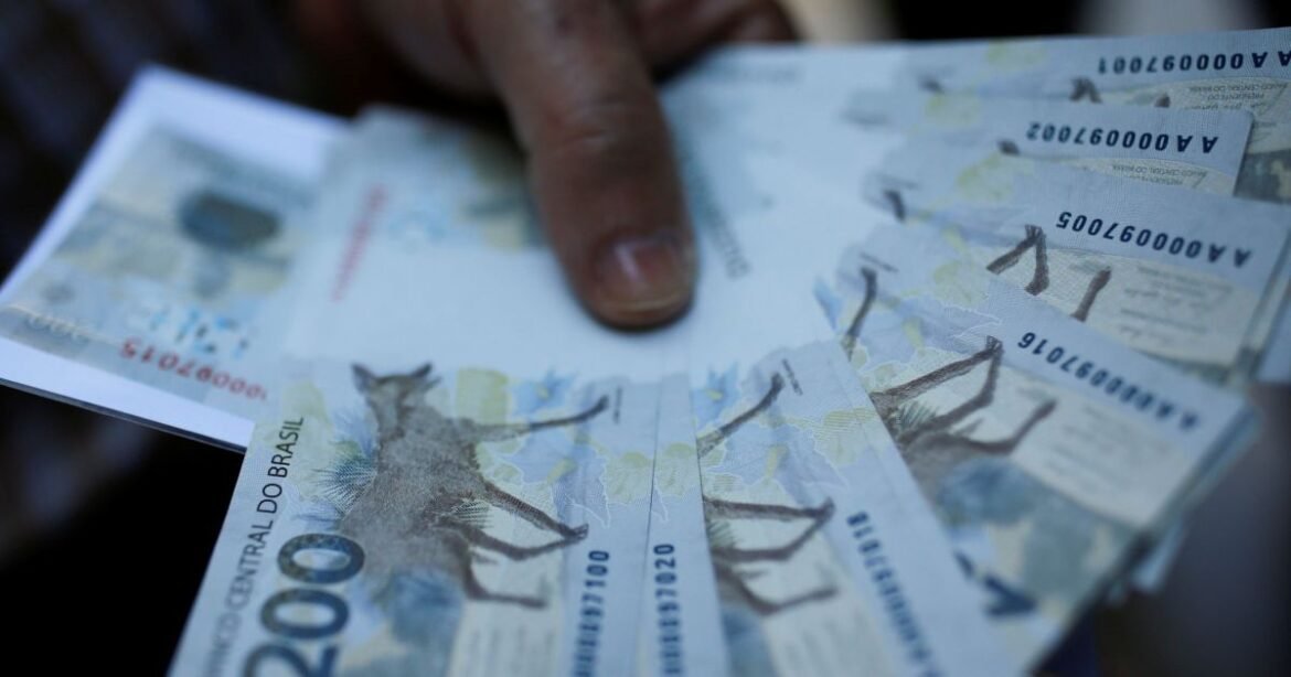 Dieese: Novo salário mínimo poderá afetar previdência em R$ 39,1 bilhões até 2026